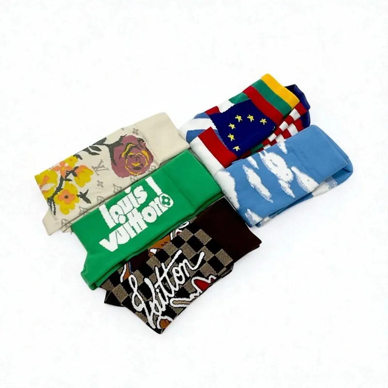 2025年最新】LOUIS VUITTON レディース ソックスの人気アイテム