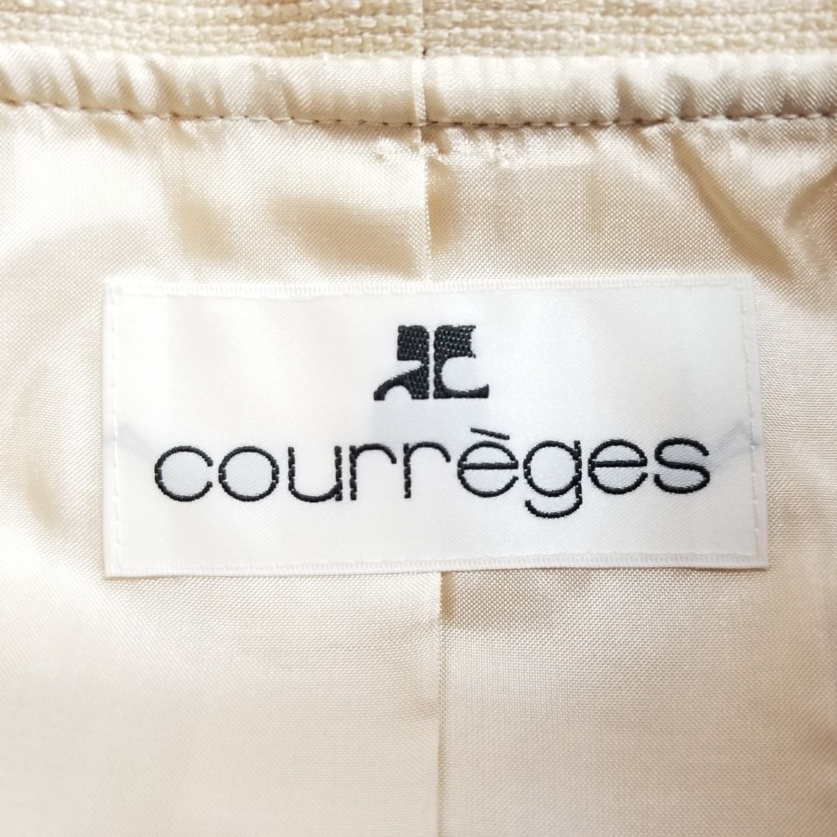 Courreges スーツとコサージュフォーマル/ドレス - スーツ