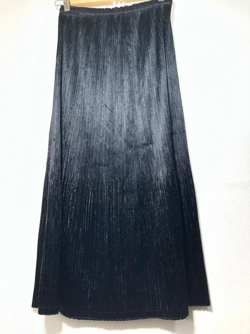 052112 PLEATS PLEASE ISSEY MIYAKE ベロア プリーツ ロング スカート 3 ブラック ベルベット プリーツプリーズ イッセイミヤケ レディース PP53-JG805