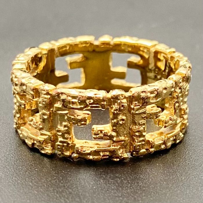 中古】良品 FENDI フェンディ ロゴ ゴールド リング eY07248N