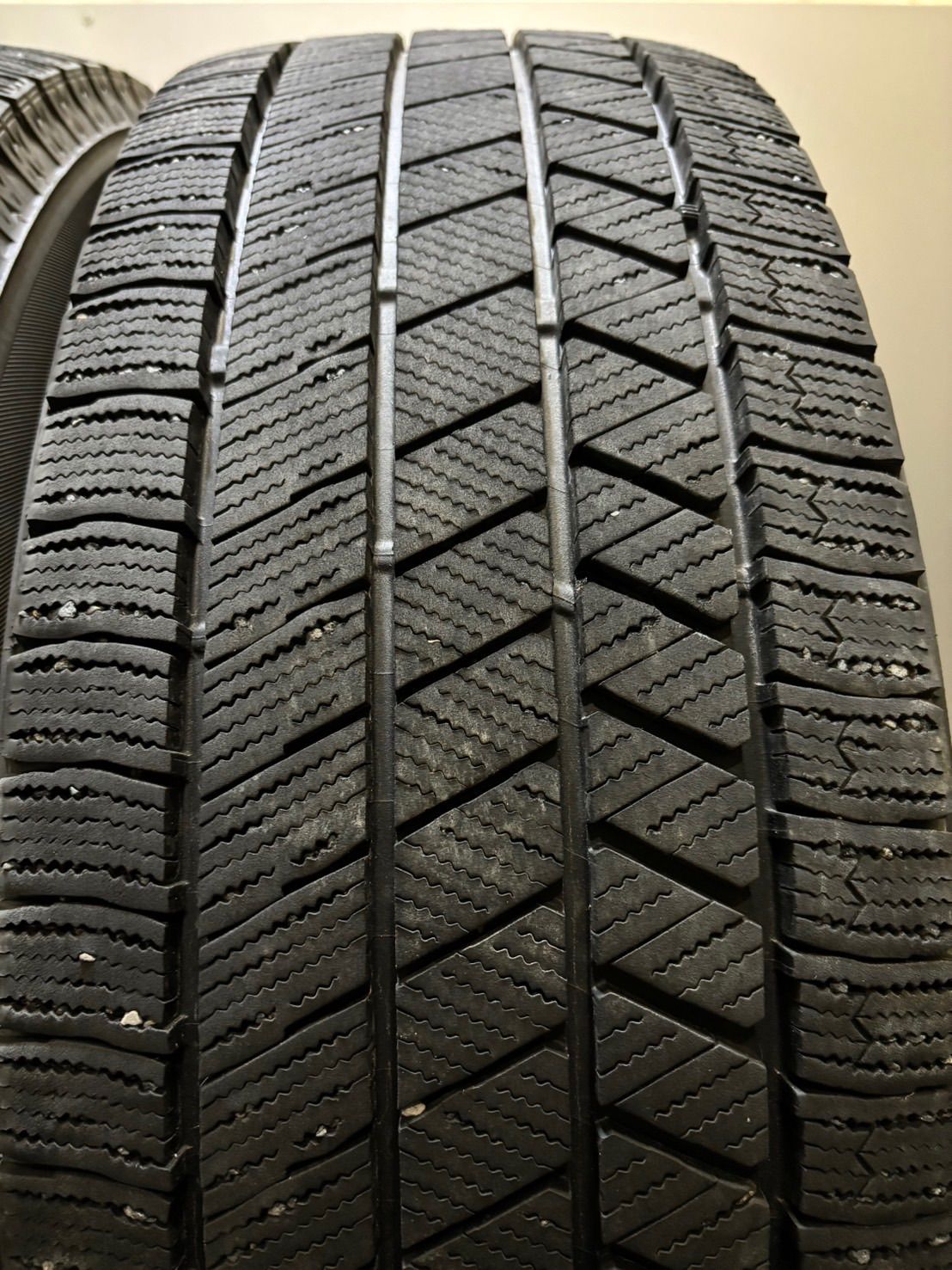 ☆225/65R17 BRIDGESTONE/VRX3 22年製 AZANE 17インチ 7J +48
