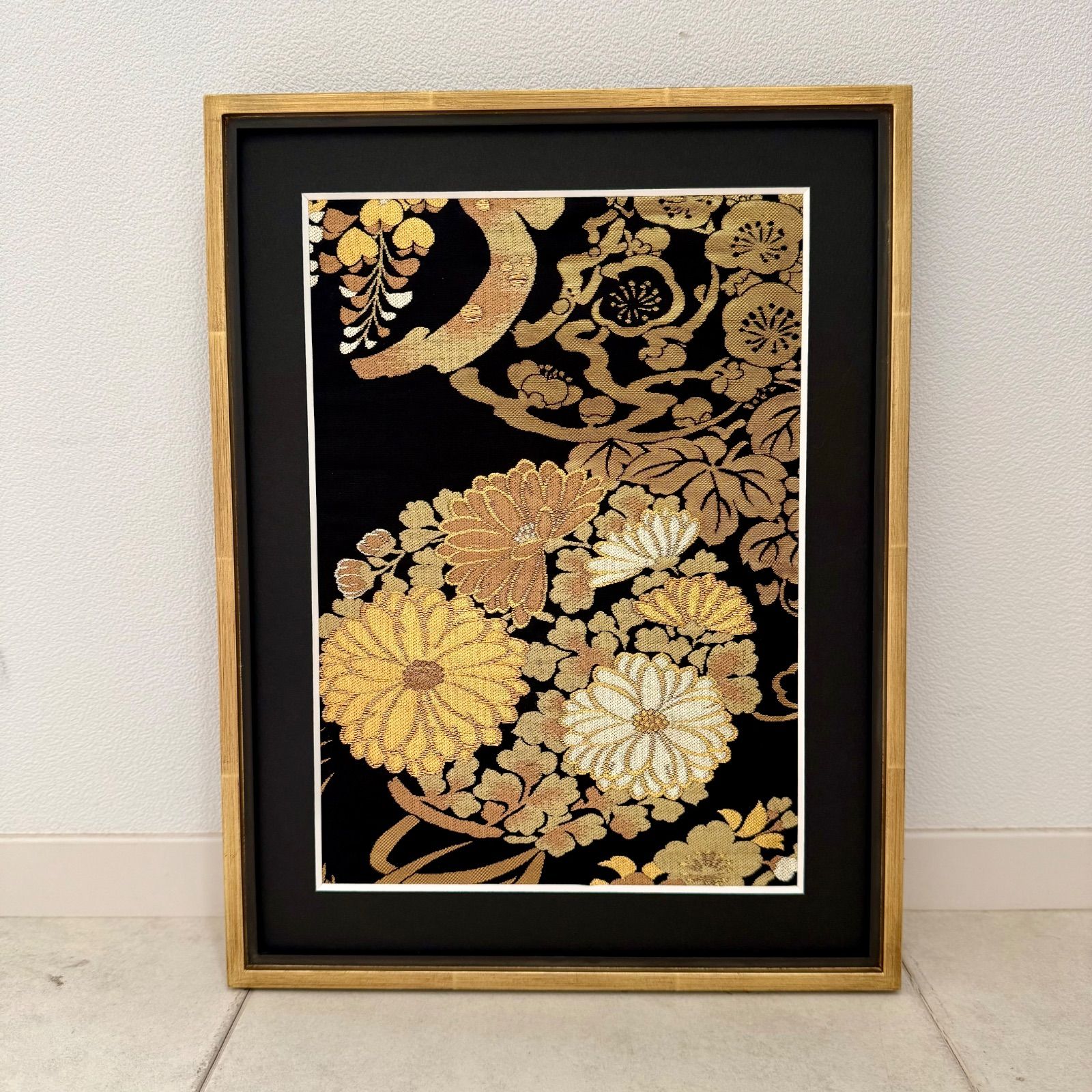 京都帯屋さん フレーム入りシルク織物アート 花輪重ね
