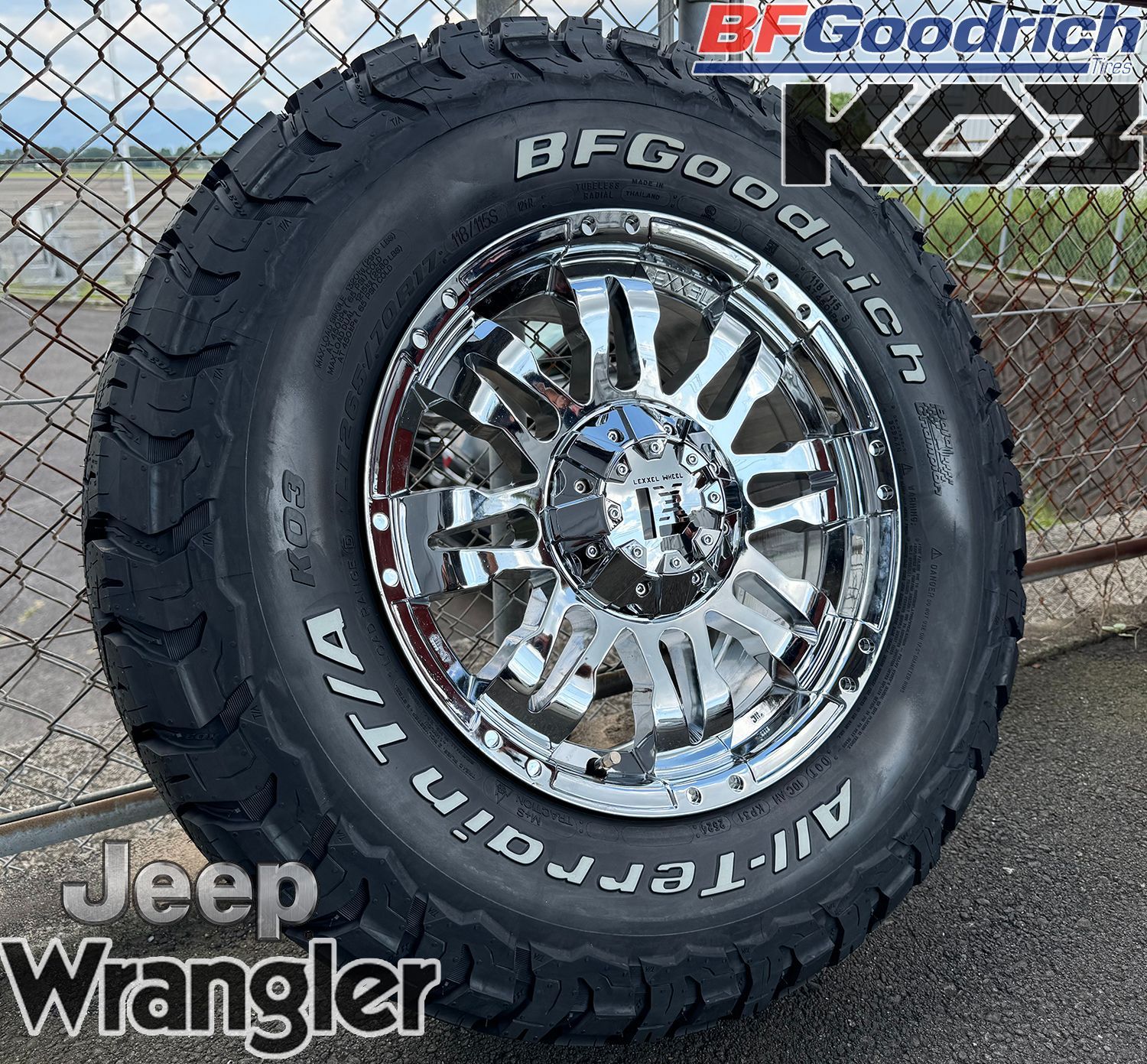 3月10日は+5倍 JL/JKラングラー ホイールセット 285/70R17インチ 5H127 KMC KM545 TREK GT BF グッドリッチ オールテレーン T/A KO2 ホワイトレター ジープ ラングラー（ホイール穴数5）（タイヤ・ホイール｜車