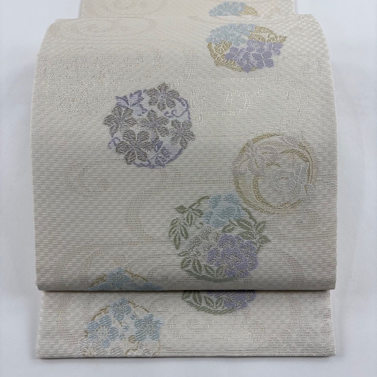 G 美品 夏物 キラキラの花模様 銀糸 白 絽 紗 正絹 六通 袋帯 フォーマル A2 菊花模様 銀糸 白色 六通 正絹 フォーマルな袋帯 - メルカリ