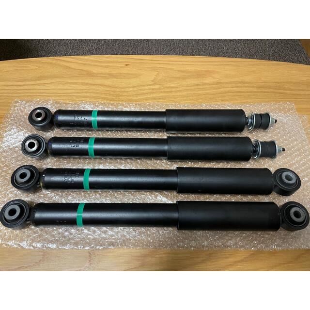 JB74純正ショックアブソーバー 4本セット JB74 純正 ショックアブソーバー 1台分 - メルカリ