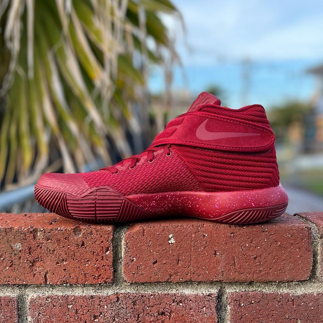 KYRIE 2 'RED VELVET' カイリー 2 【MEN'S】 team red/team red-game royal-total  orange 820537-600