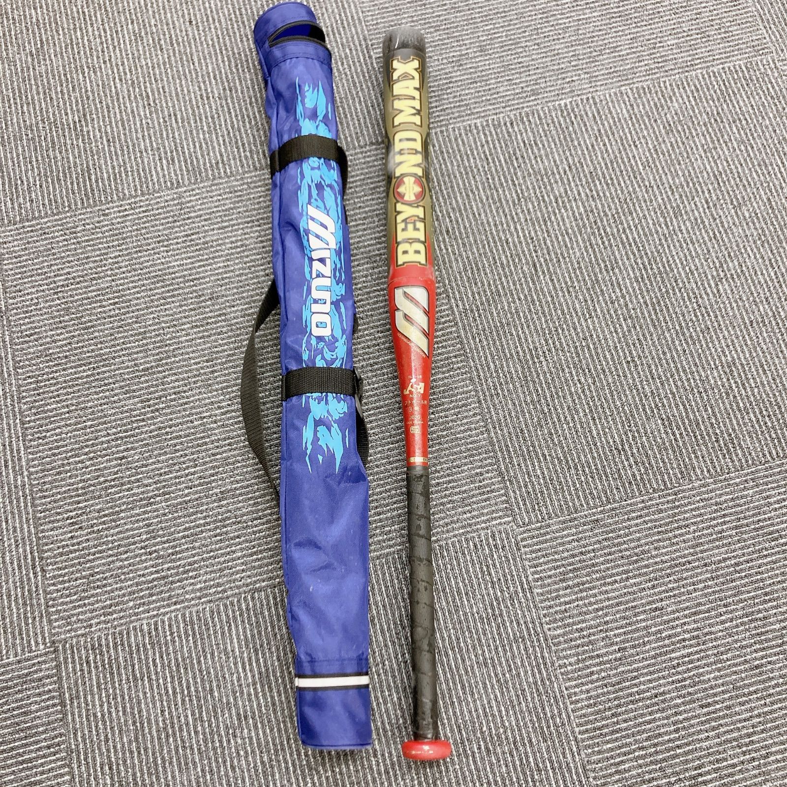 ミズノ　ソフトボール用バット　ビヨンド　3号　グリップ汚れあり　ベタつきあり【スポーツ】【3】