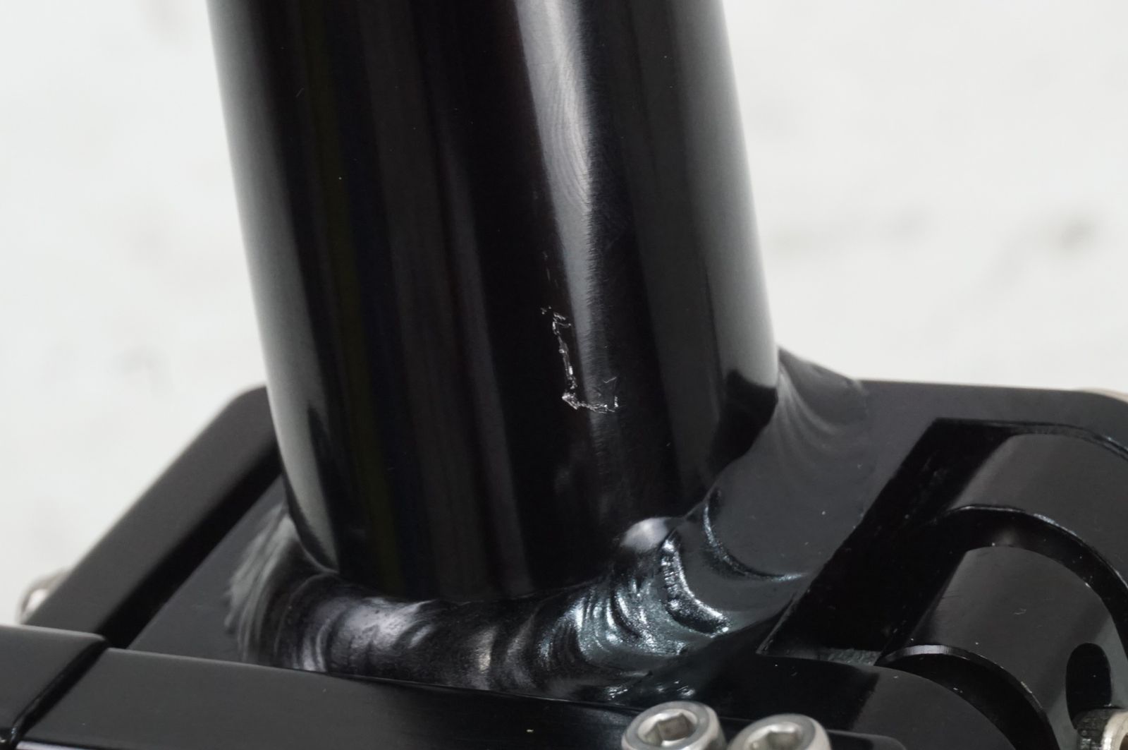 ハンドルステム