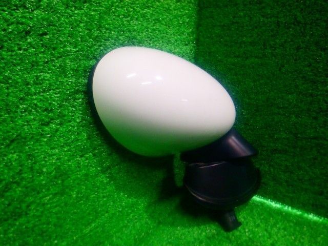 右ドアミラー