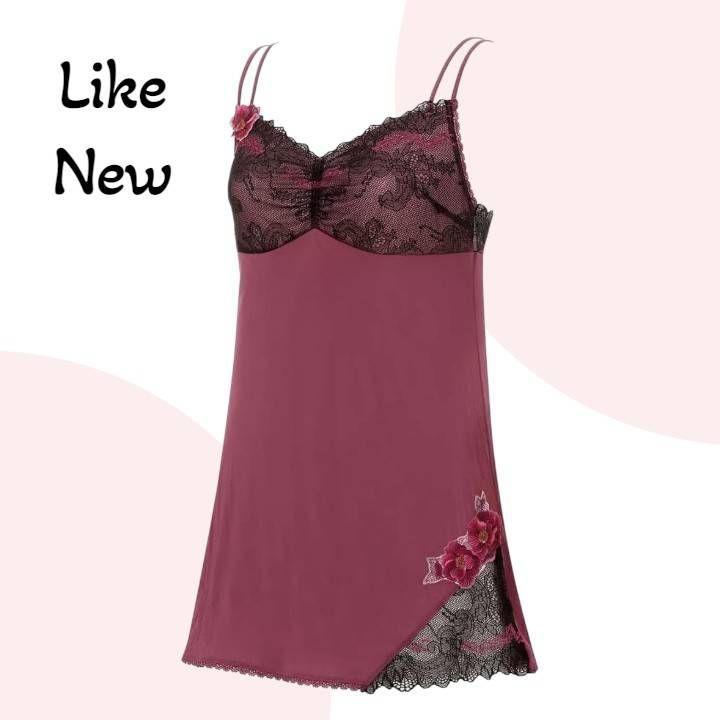 トリンプ プレミアム レッドレーベル ロングキャミソール エンジ 華やかなレースが美しいトリンプキャミ ビンテージ感のある上品デザイン 撮影開封のみ♥品