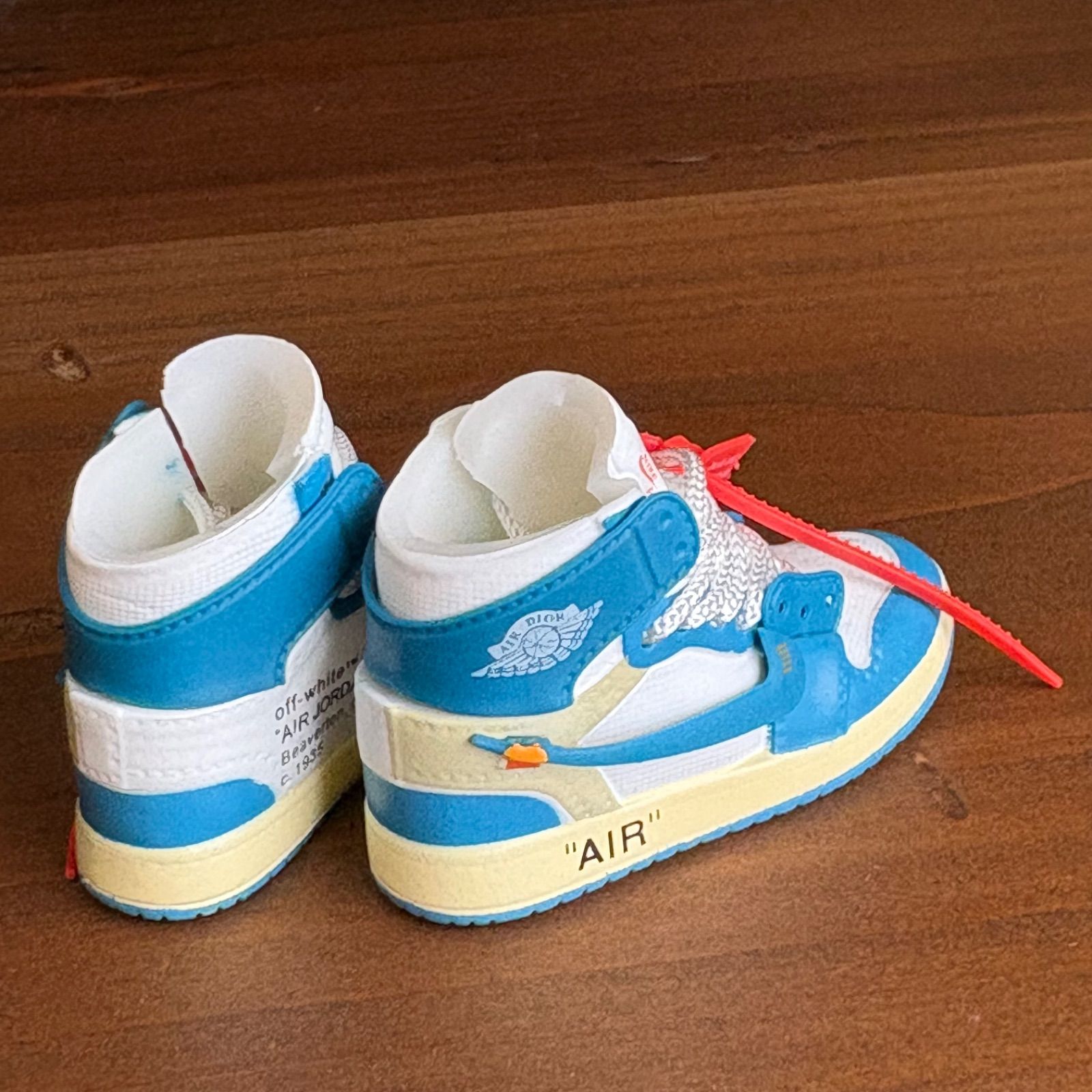 ただ今販売中 ️‍🔥 AJ1 ミニ スニーカー コレクション