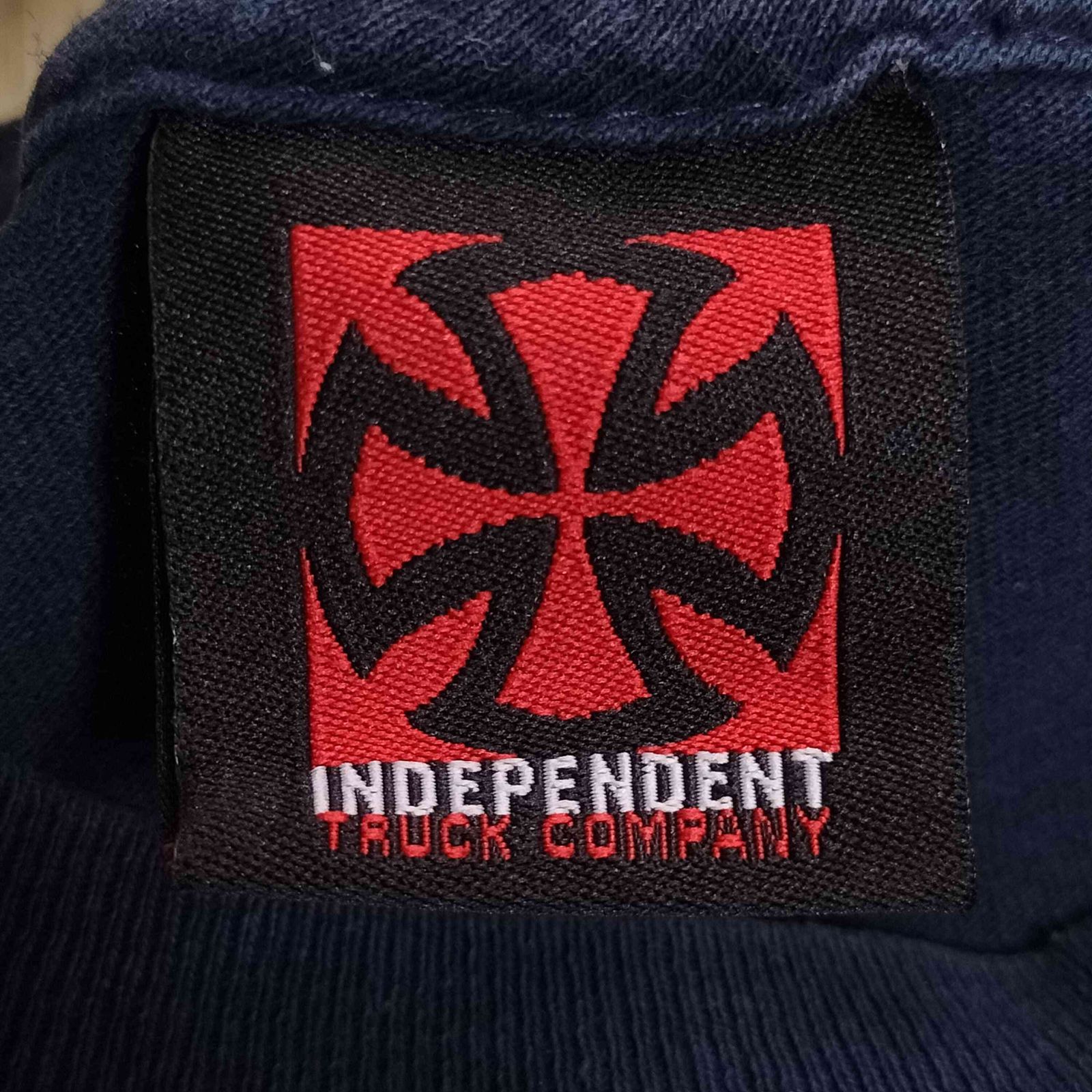 INDEPENDENT(インディペンデント) 90s メキシコ製 USA FABRIC アイアンクロス 両面プリント クルーネックTシャツ メンズ import：M 【中古】【ブランド古着バズストア】 インディペンデント INDEPENDENT 90s メキシコ製 USA FABRIC アイアン