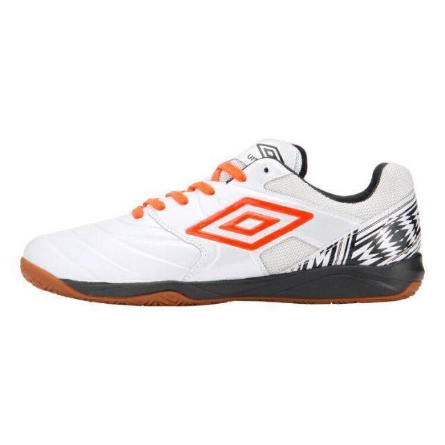 umbro アンブロ アクセレイターサラ WIDE IN Sホワイト/ブラック/オレンジ 23 UF2WJB02WO WO | スポーツ 運動 靴 シューズ スポーツシューズ フットサル フットサルシューズ インドア専用 屋内 インド