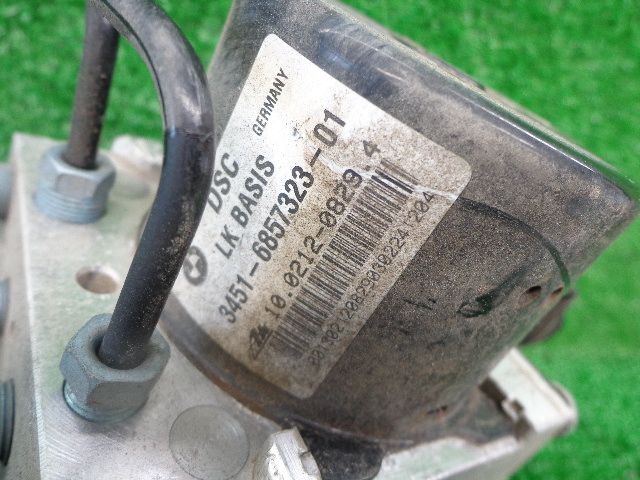 4FQ7006 BHV6 BMW 1シリーズ DBA-1A16 F20 前期型 2012年 116i スポーツ ABSアクチュエーター 3451-6857323-01