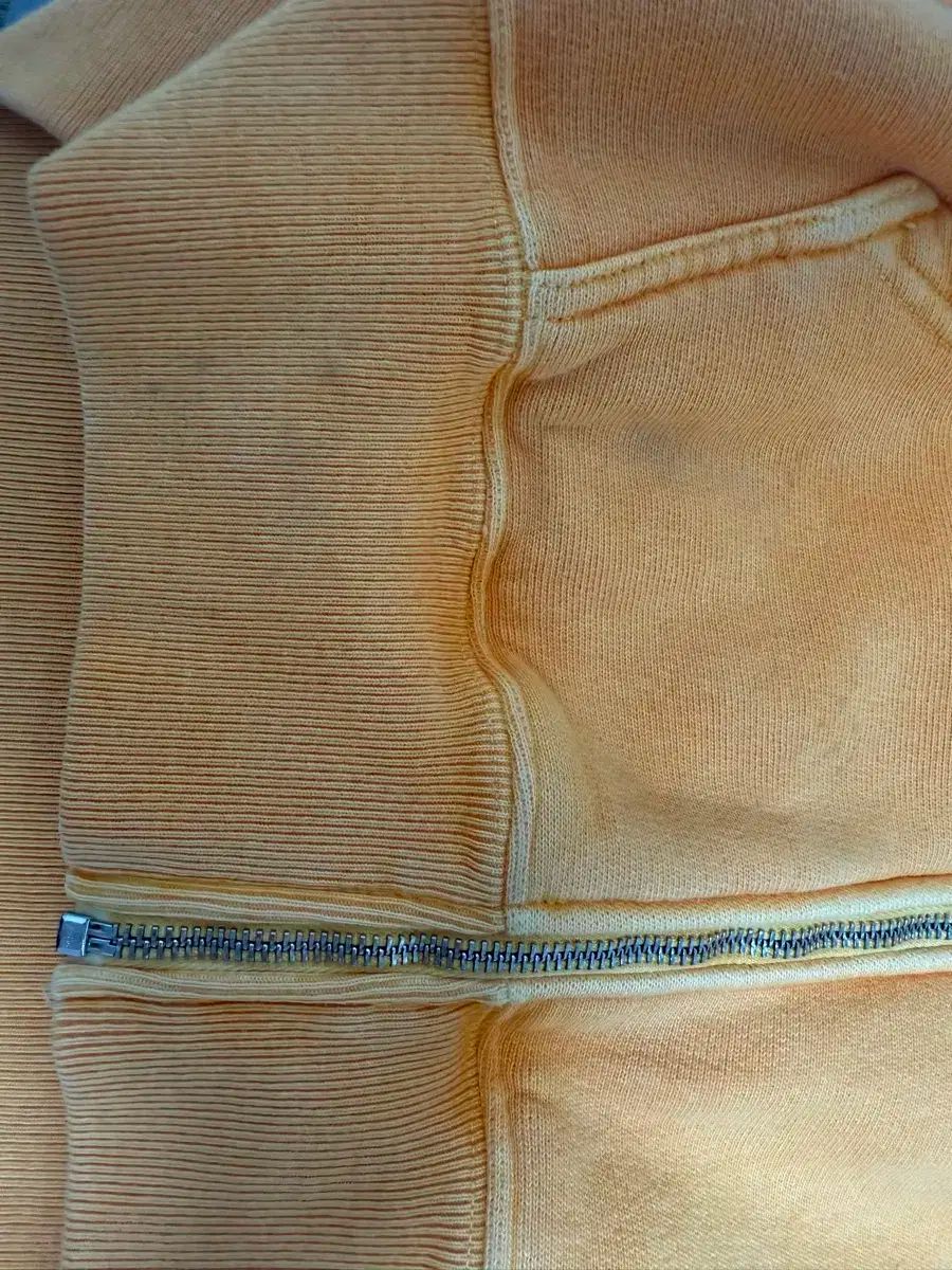 フードジップアップ