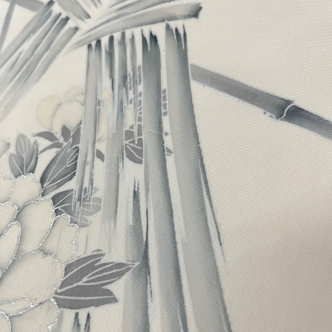 マーガレット 総刺繍 銀彩 フレンチグレイ 九寸名古屋帯 マーガレット 総刺繍 銀彩 フレンチグレイ 九寸名古屋帯 マーガレット