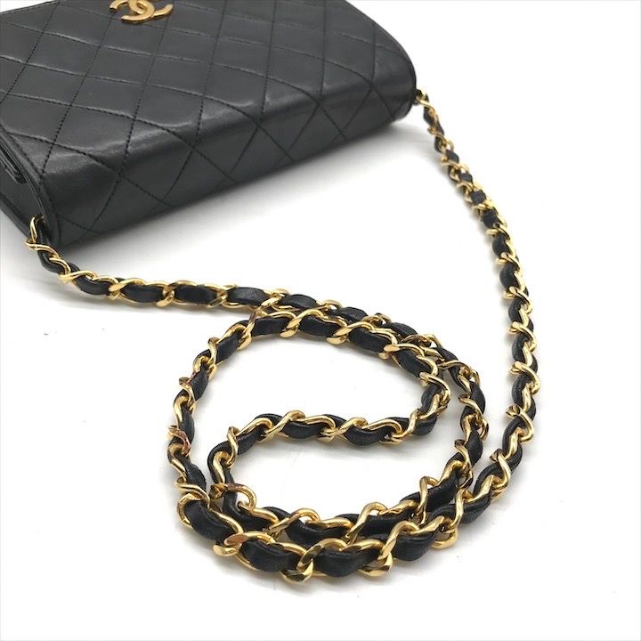 良品 CHANEL シャネル ココマーク ミニマトラッセ ラムスキン