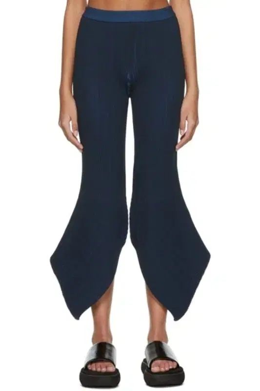 イセイミヤケ 22FW