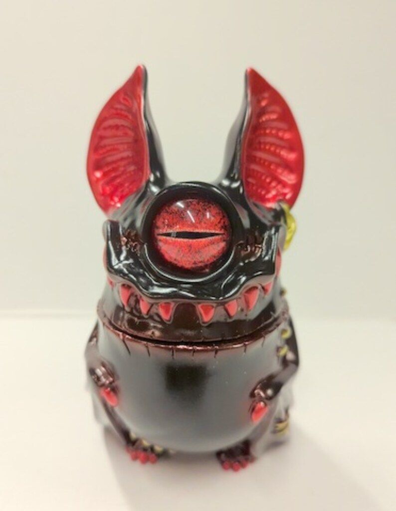 UNDEAD TOYS KAGEMARU DESIGNS EYE BAT BEAST 爬虫類横目 - メルカリ