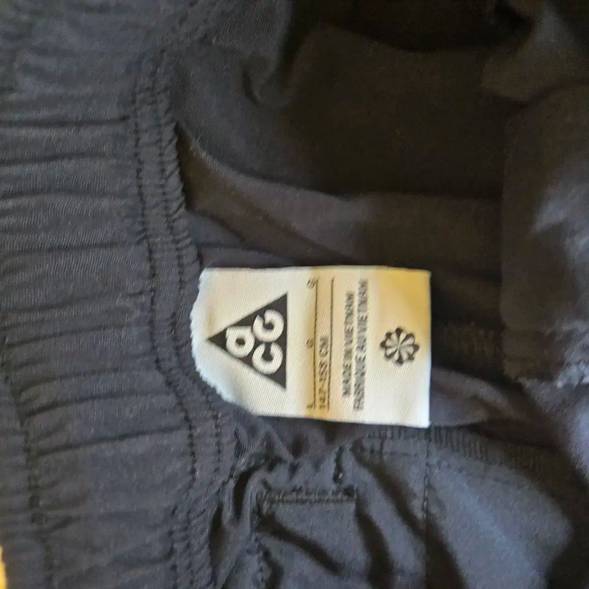 NIKE ナイキ ACG 黒 コンバーチブル 2 in 1 カーゴ パンツ キッズ L 158cm STEELWINDOWSANDDOORS_COM