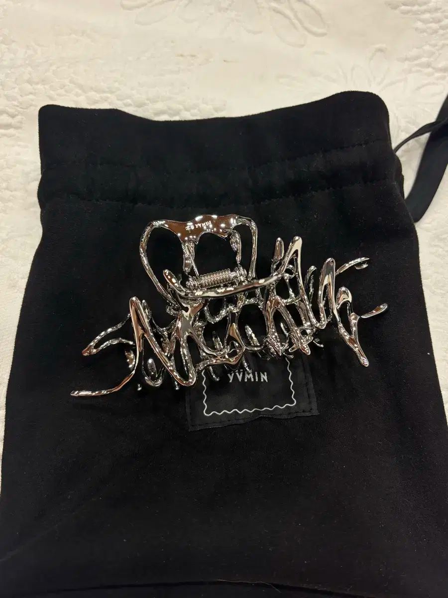 専用　ソフトのみ YVMIN hair clip 女性たち ヘアクリップ ヘア クリップ 韓国