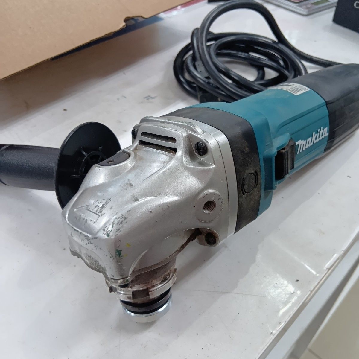 MAKITA マキタ GA4041C ブルー 工具 研磨工具 グラインダー 程度B 本体のみ コード式 100mm 100v 6794 キズ ヨゴレ有