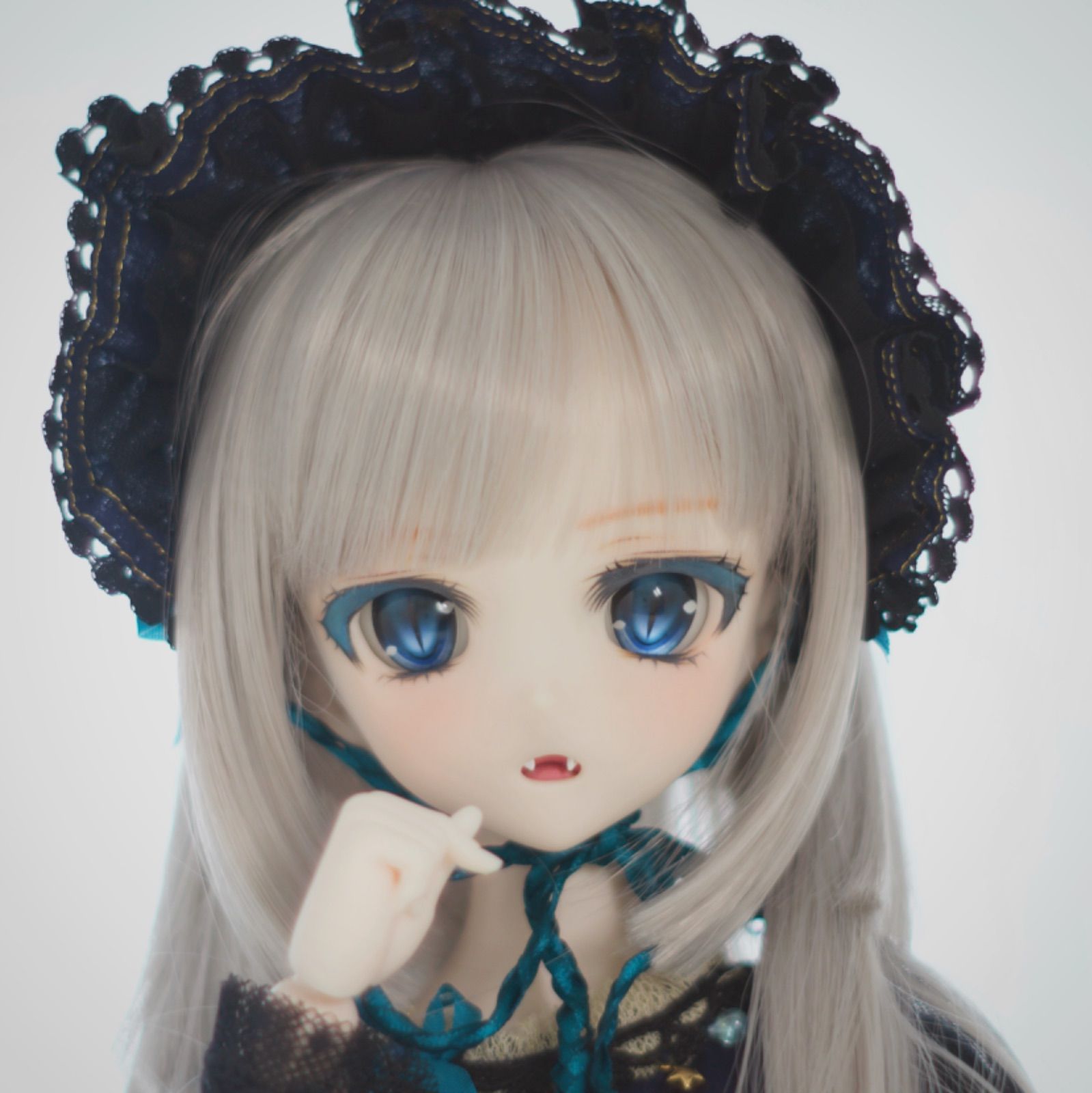 ドルフィードリーム カスタムヘッド DDH-10セミホワイト肌＋レジンアイ 