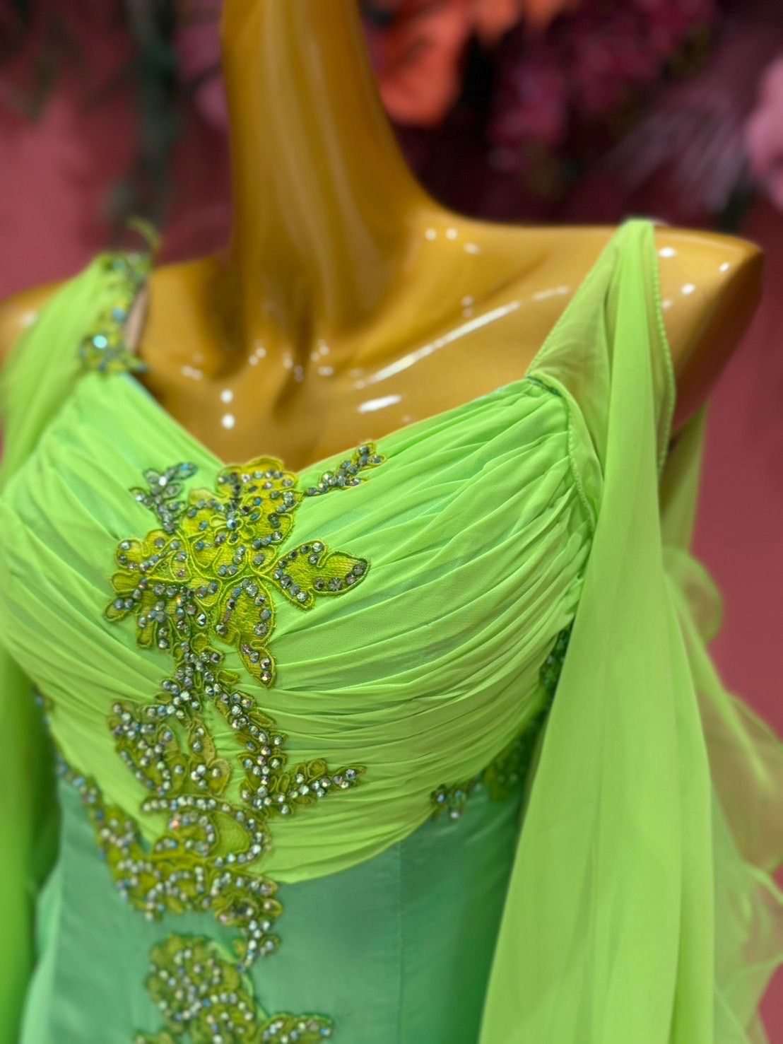 ジャンティ社製社交ダンスドレス 緑色 レース グリーン レース