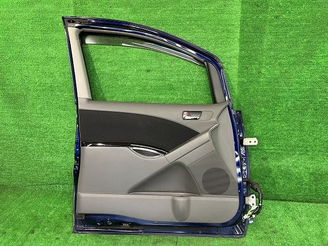 アイシス ANM15W 左フロントドア プラタナ 4WD アサヒ M2H3 67002  