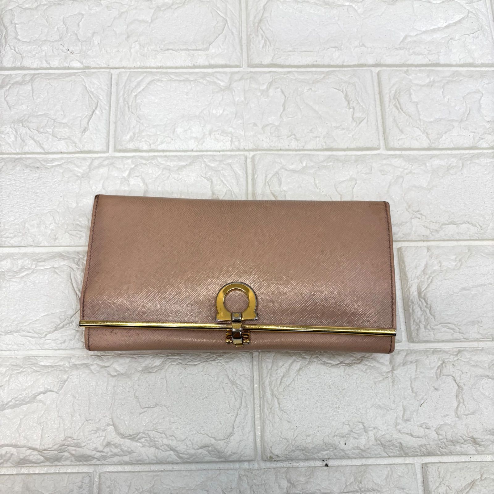 ▪️ Salvatore Ferragamo フェラガモ ガンチーニ 長財布 財布 ピンク 