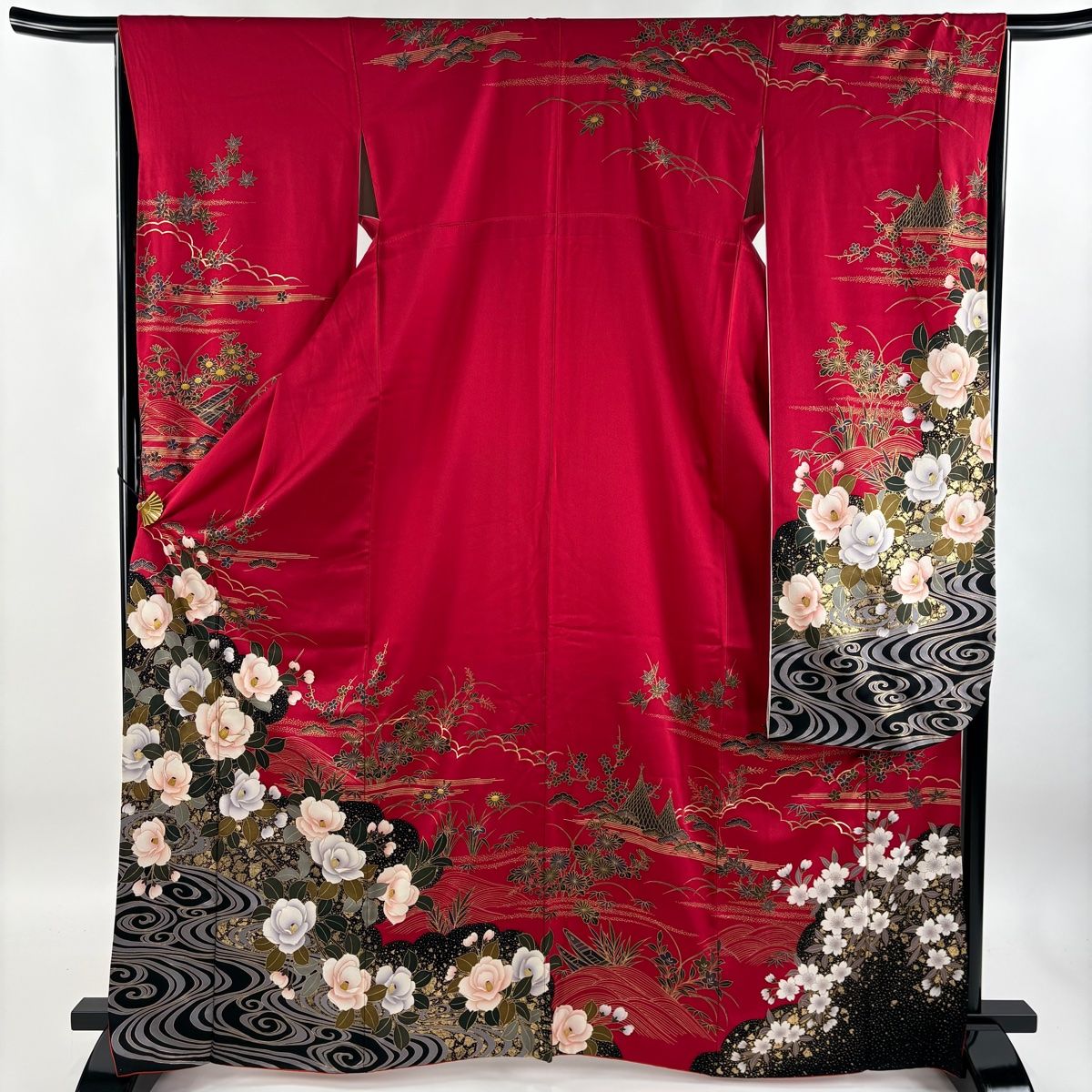 振袖 ⭐️身丈174.5cm L 袷 蝶 薔薇 金彩 赤 正絹 秀品 【中古】 振袖 ⭐️身丈174.5cm L 袷 蝶 薔薇 金彩 赤 正絹 秀品 【中古】