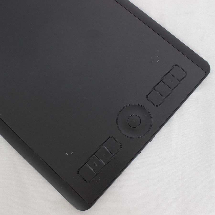 美品】Wacom Intuos Pro Medium PTH-660/K0 ペンタブレット ワコム ペンタブ 板タブ 本体 - メルカリ