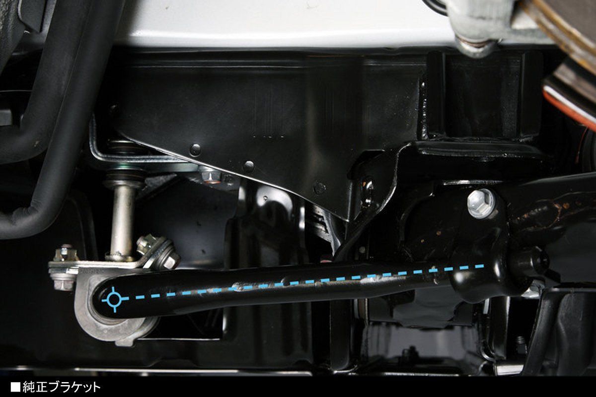 新着商品 Genb 玄武 ハイエース TRH KDH200系 4WD ショートスタビブラケット SSS01H BRIGHTFACE_UK