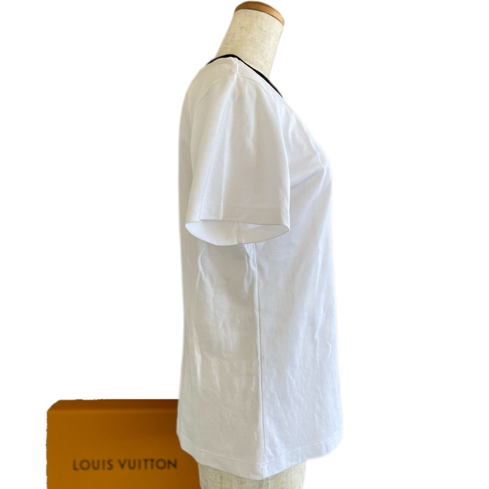 LOUIS VUITTON 】Tシャツ ホワイト ビジュー クリスタル - メルカリ