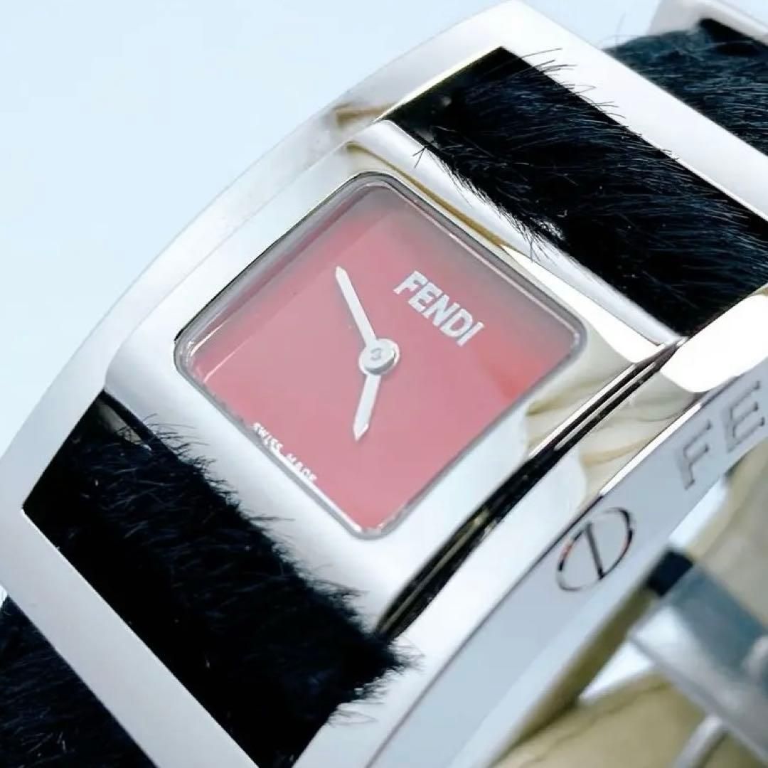 461フェンディ ハラコ スクエア 回転式 腕時計