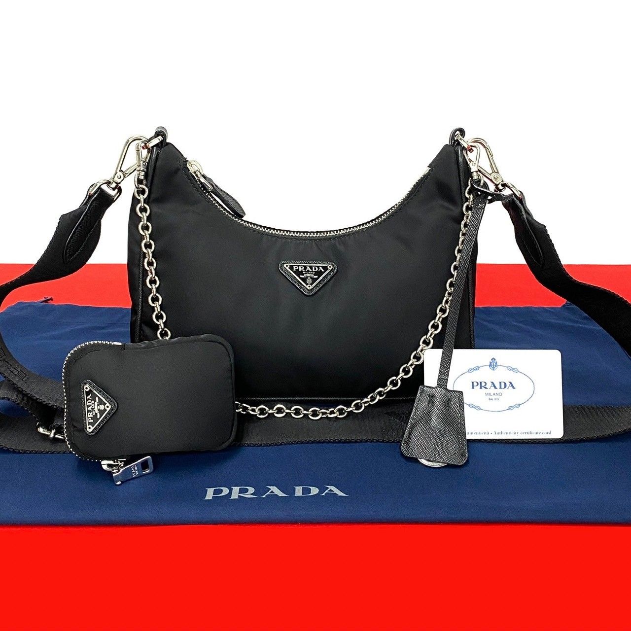ほぼ未使用 希少品 PRADA プラダ Re:Edition 三角ロゴ 金具 ナイロン