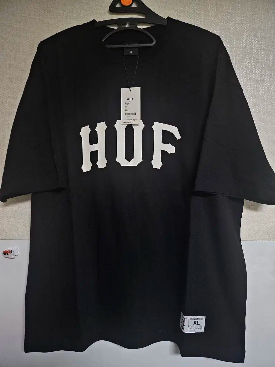HUF ARCH ROGO TEE - メルカリ