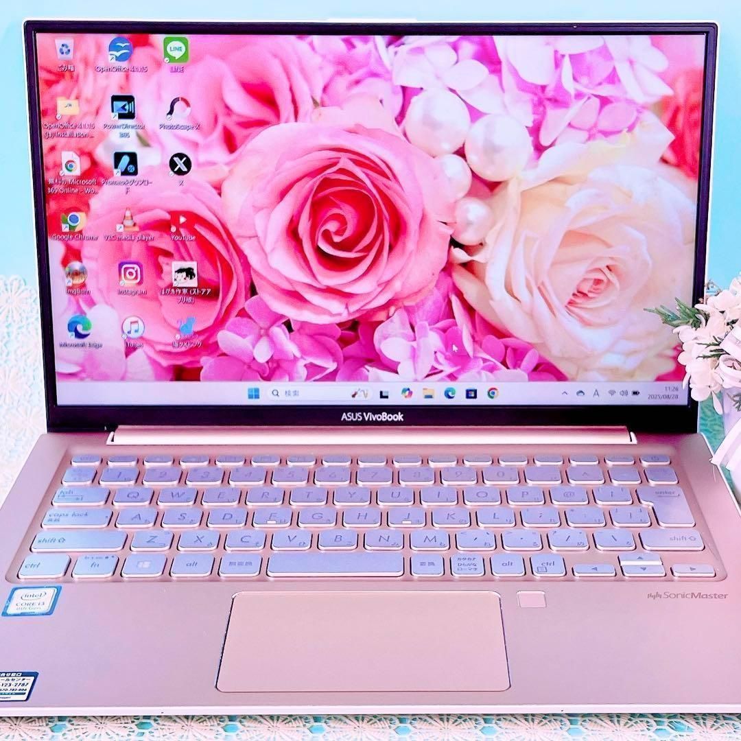 超薄型❣️第8世代Windows11✨️小型軽量 可愛いピンク✨️ノート