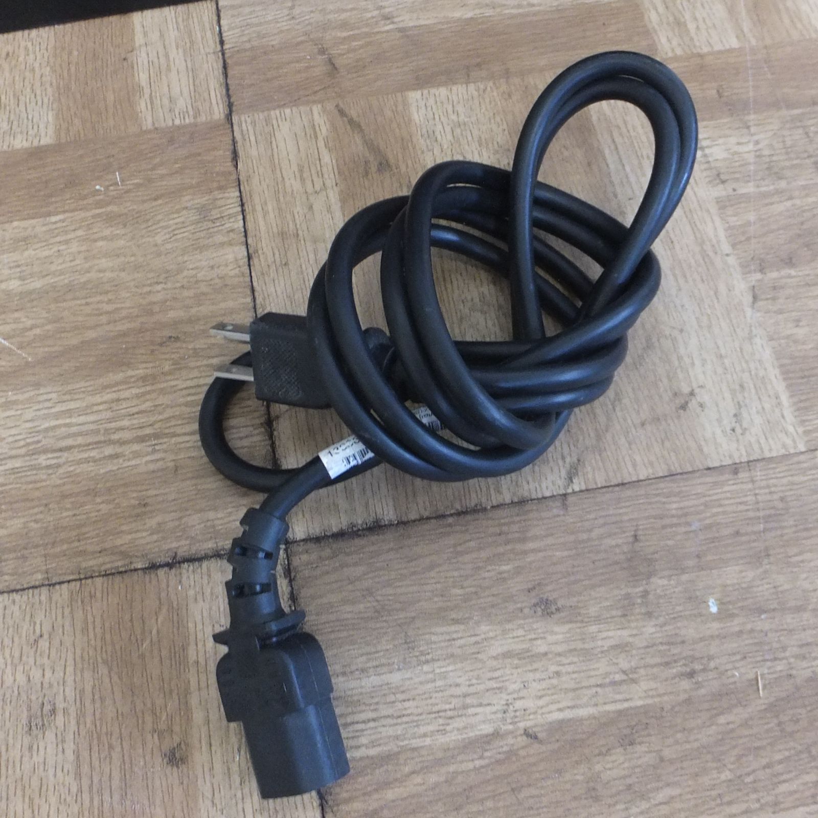 R391 WIn10pro HP Z230 Xeon E3-1225V3 4GB 500GB 10 CHRISTIANNAURATH_COM_BR