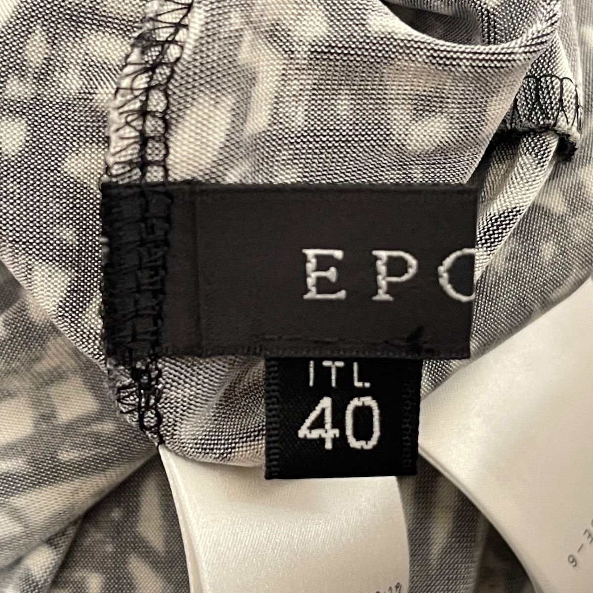EPOCA(エポカ) ワンピース サイズ40 M レディース美品 - 白×黒×グレー Vネック/半袖/ひざ丈