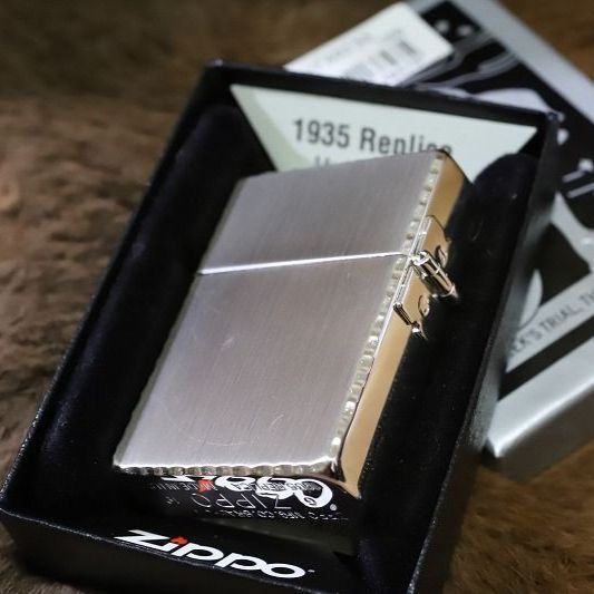 ZIPPO 1935レプリカジッポ シンプルロゴ シルバー 銀 カッコいいジッポ