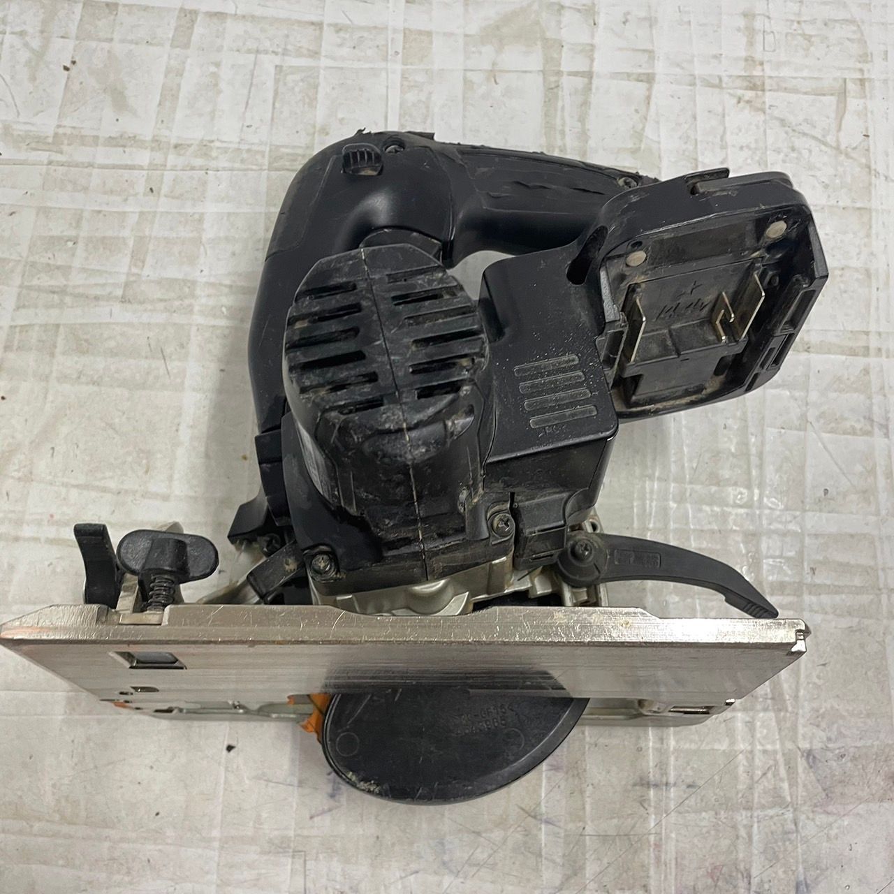 充電式マルノコ