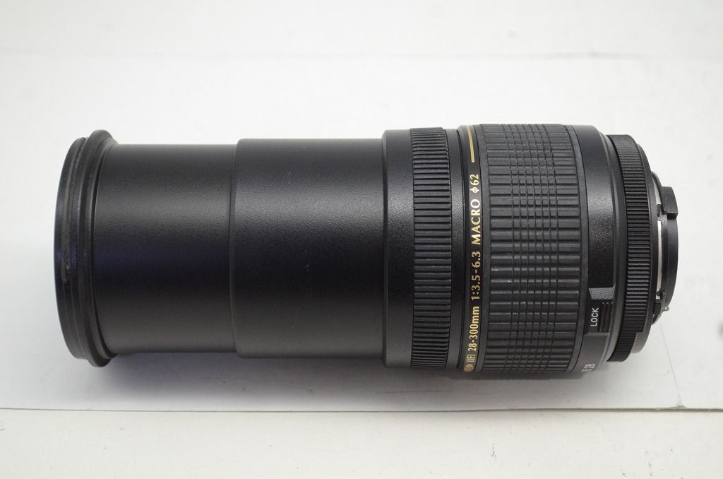 訳あり タムロン レンズ 28-300mm f/3.5-6.3 レンズフード付き 【公式