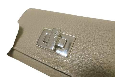 美品 フェンディ ピーカブー セレリア キーケース ターンロック シボ 6連 PEEKABOO フェンディ ピーカブー ミニ セレリア ハンドバッグ