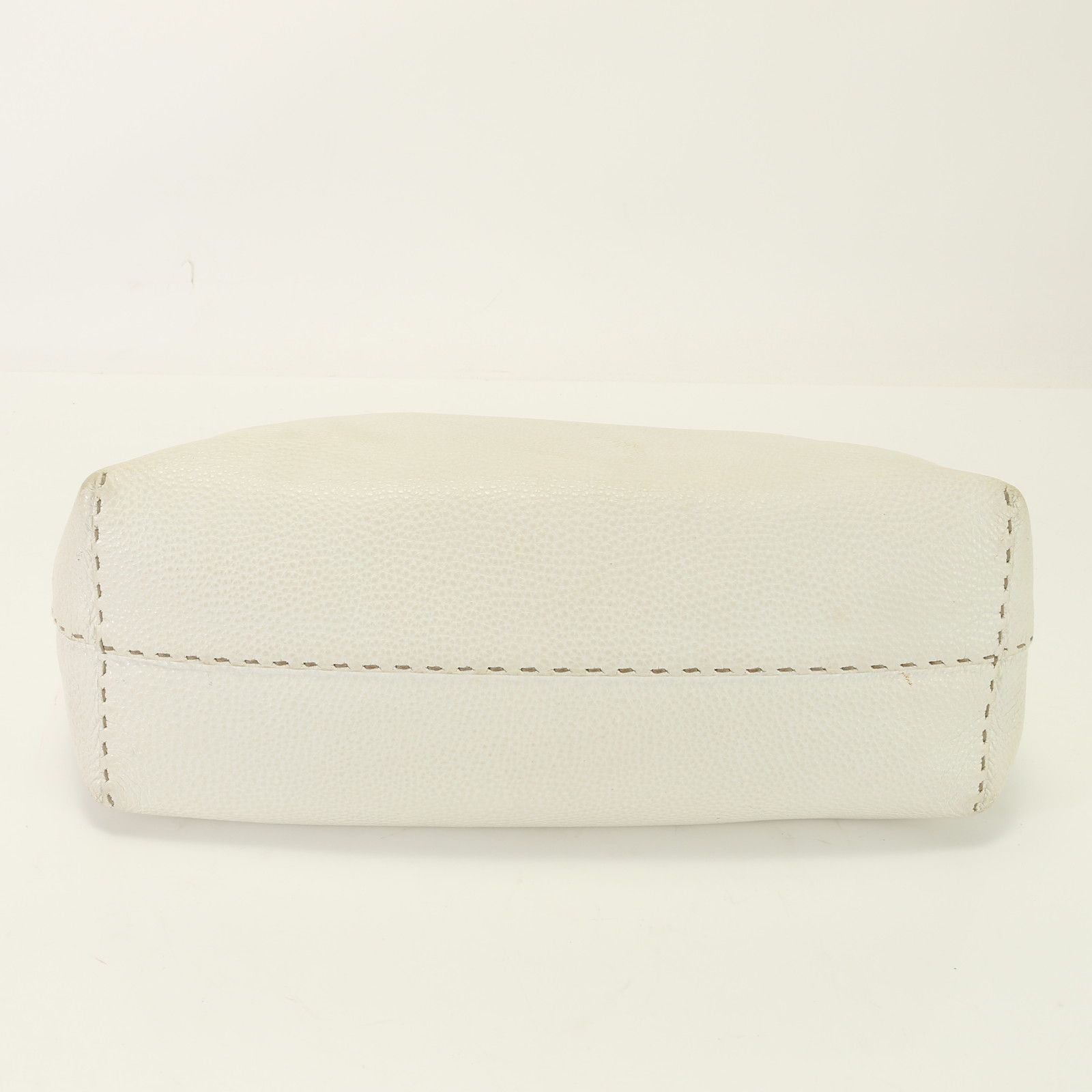 フェンディ セレリア 2305 8BH126 NDU 068 レザー トート バッグ  