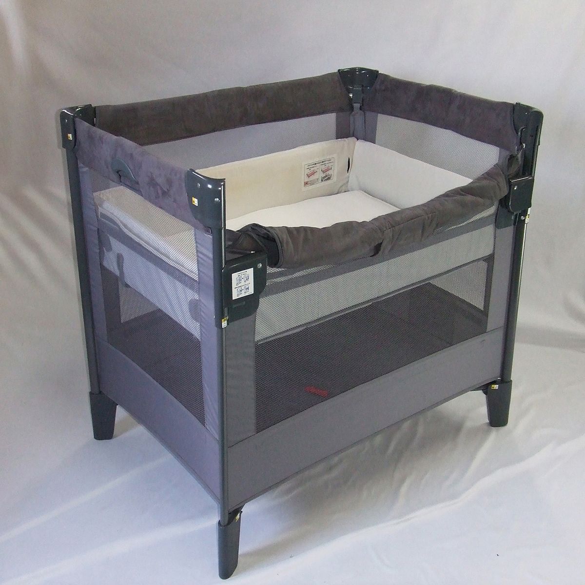 ココネルエアーAB アップリカ ココネルエアーAB ホワイトグレー 極美品