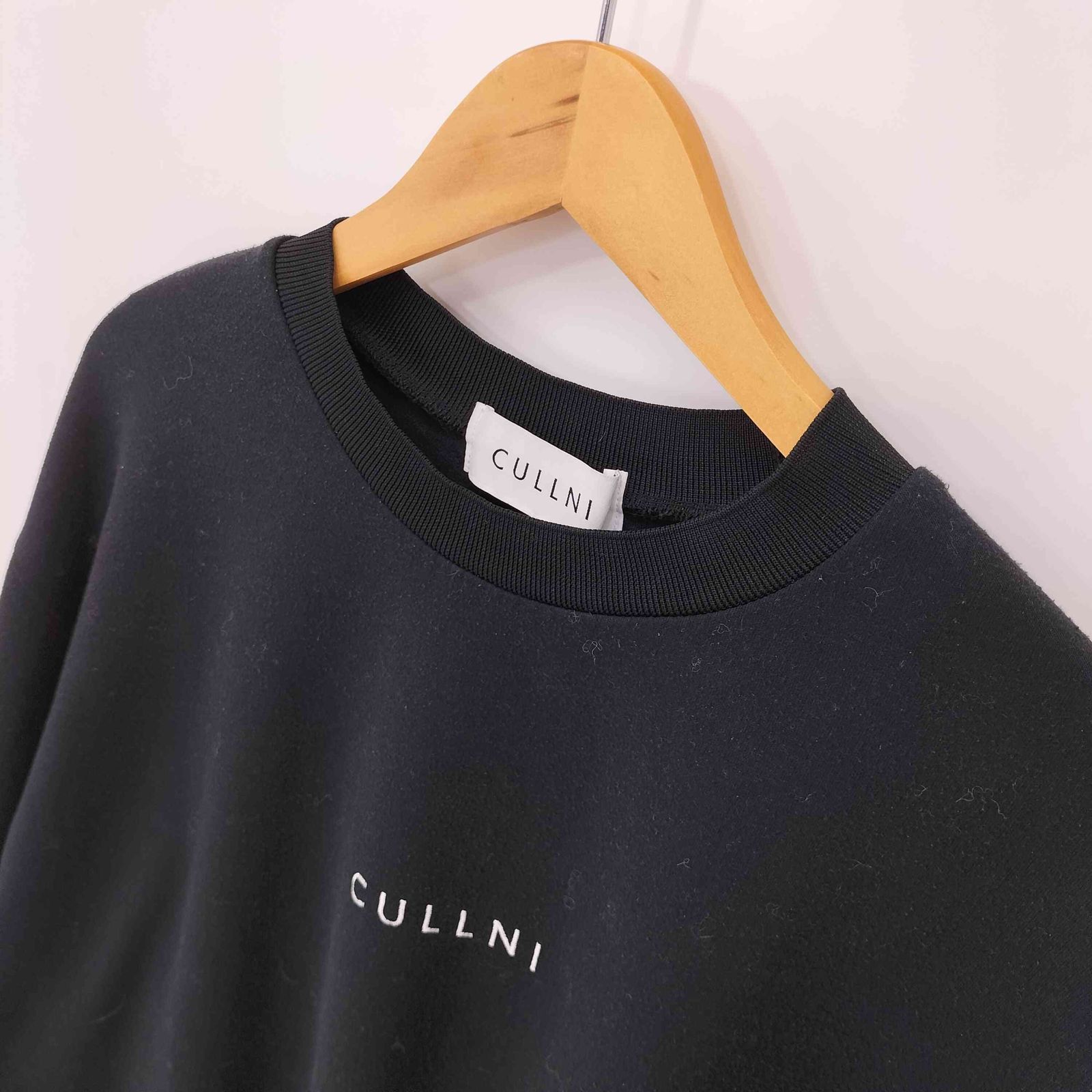 クルニ CULLNI 22SS ロゴ刺繍 クルーネックスウェット メンズ