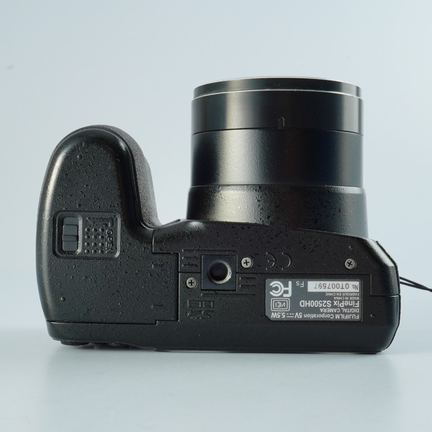 ディスカウント FUJIFILM 富士フィルム Finiepix S2500HD + SD 2GB