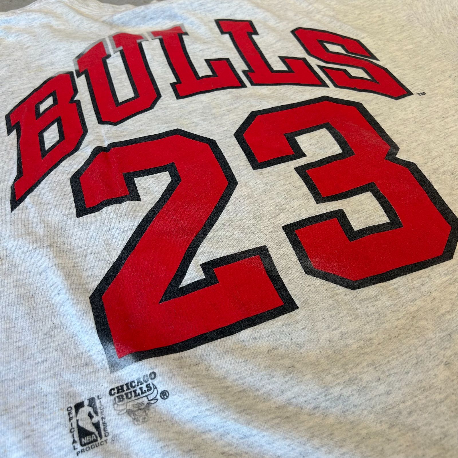 古着】90's シカゴ・ブルズ Tシャツ グレー (Chicago Bulls 