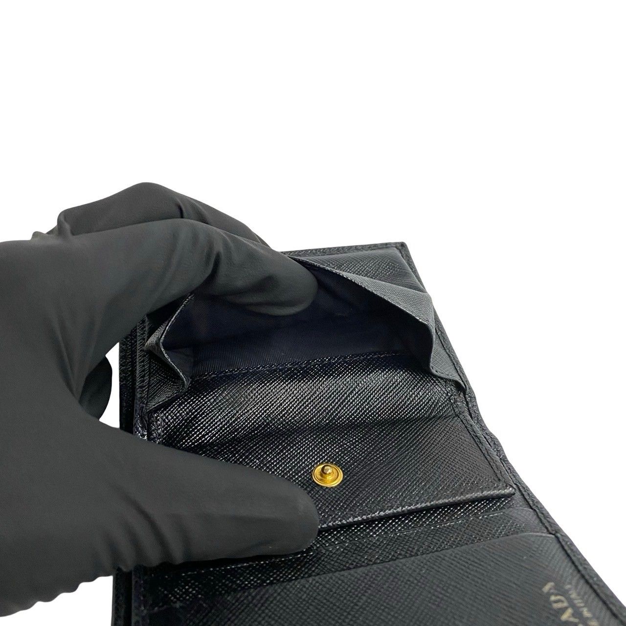 極美✨プラダ ケース ミニ財布 サフィアーノレザー ロゴ金具 ブラック 極 美品 箱付き PRADA プラダ ロゴ 金具 サフィアーノ レザー 本革 二